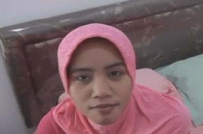 Hijaber Pink Di Tidurin Majikan Setiap Malam